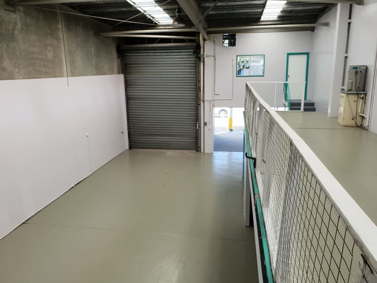 Click to view all images Unit 11/12 Greenway Drive Tweed Heads South NSW 2486 - Image 3