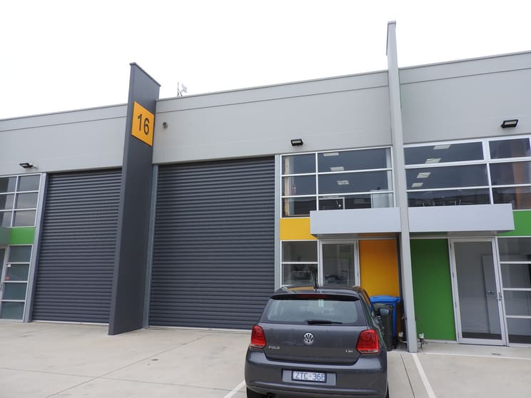 Click to view all images 1/16/47 Wangara Road Cheltenham VIC 3192 - Image 3