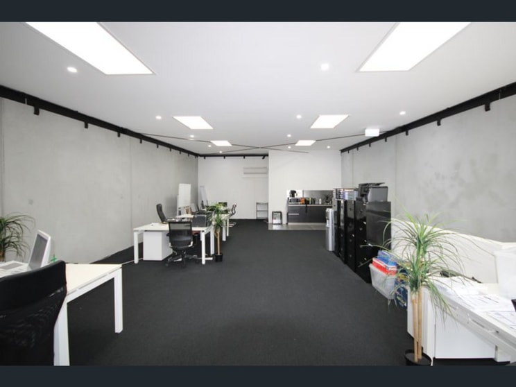 Click to view all images 1/16/47 Wangara Road Cheltenham VIC 3192 - Image 2