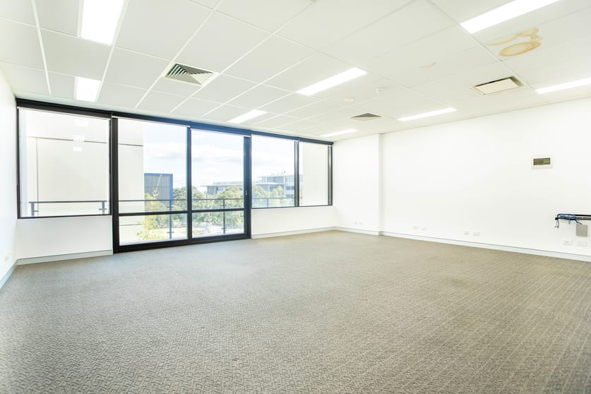 Click to view all images 3.02/29-31 Lexington Drive Bella Vista NSW 2153 - Image 3