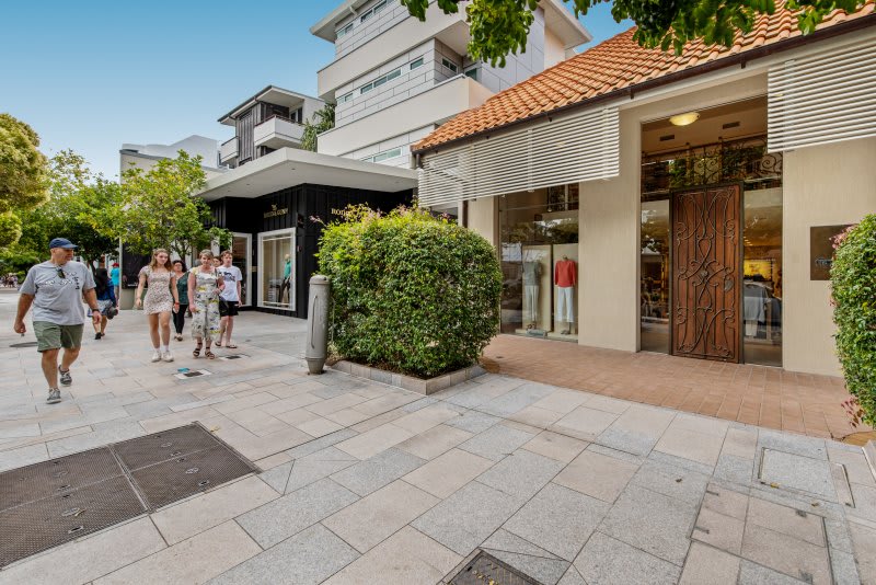 Click to view all images Lot 1/35 Hastings Street Noosa Heads QLD 4567 - Image 2