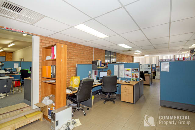 Click to view all images 2/13 Watson Road Padstow NSW 2211 - Image 3