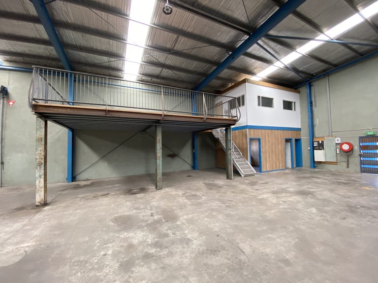 Click to view all images 14 Coonil Crescent North Shore VIC 3214 - Image 3