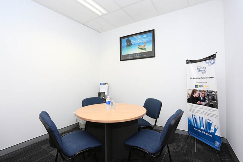 Click to view all images 1/31 Amy Johnson Place Eagle Farm QLD 4009 - Image 2