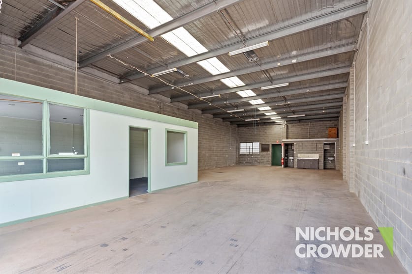 Click to view all images 11/21-23 Levanswell Road Moorabbin VIC 3189 - Image 3