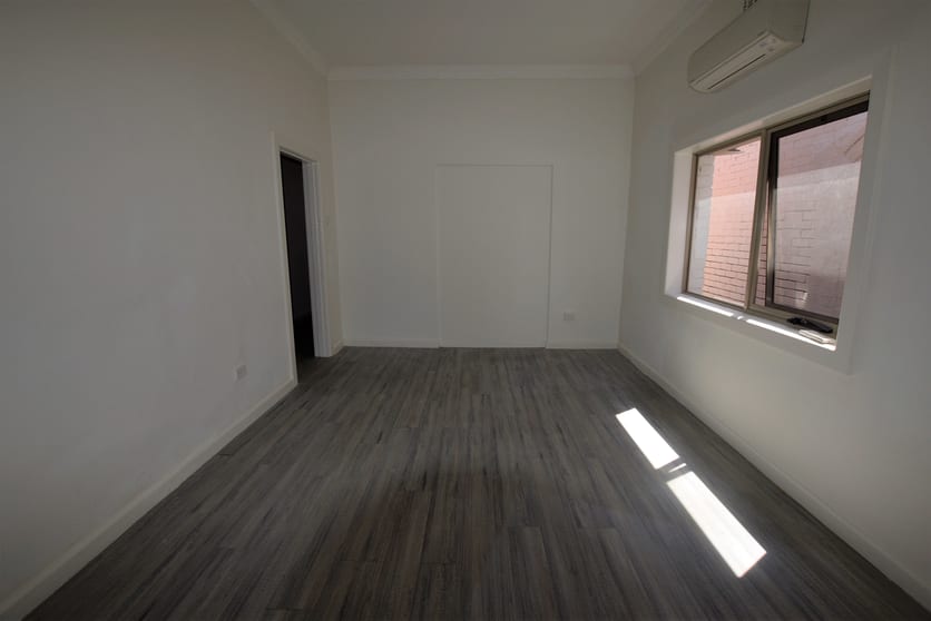 Click to view all images 121 Spring Street Reservoir VIC 3073 - Image 3