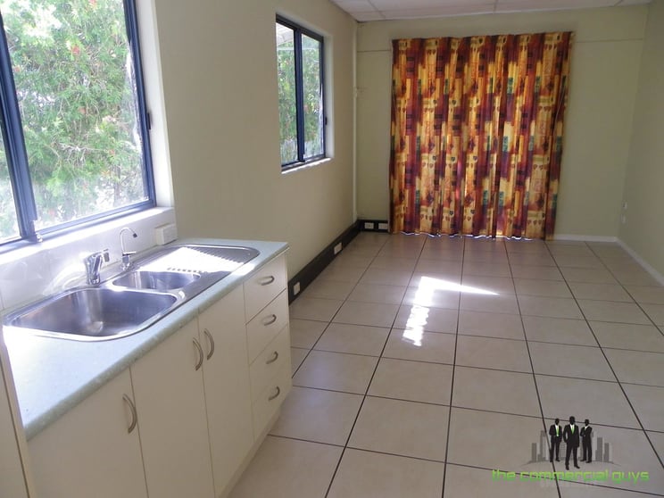 Click to view all images 15/18-20 Cessna Dr Caboolture QLD 4510 - Image 2