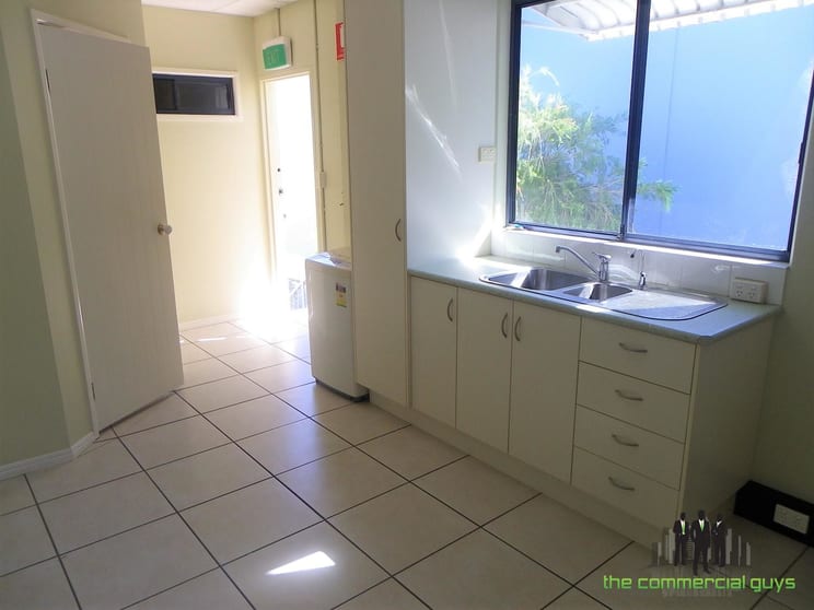 Click to view all images 15/18-20 Cessna Dr Caboolture QLD 4510 - Image 3