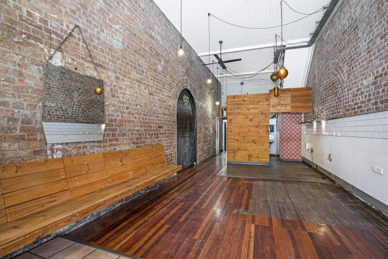 Click to view all images 615 Stanley Street Woolloongabba QLD 4102 - Image 2