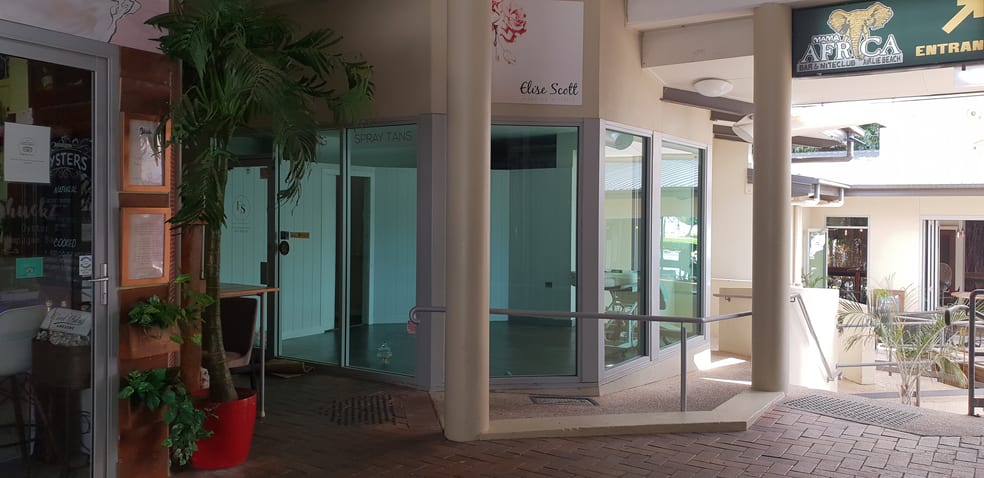 Click to view all images 3/263 Shute Harbour Road Airlie Beach QLD 4802 - Image 1