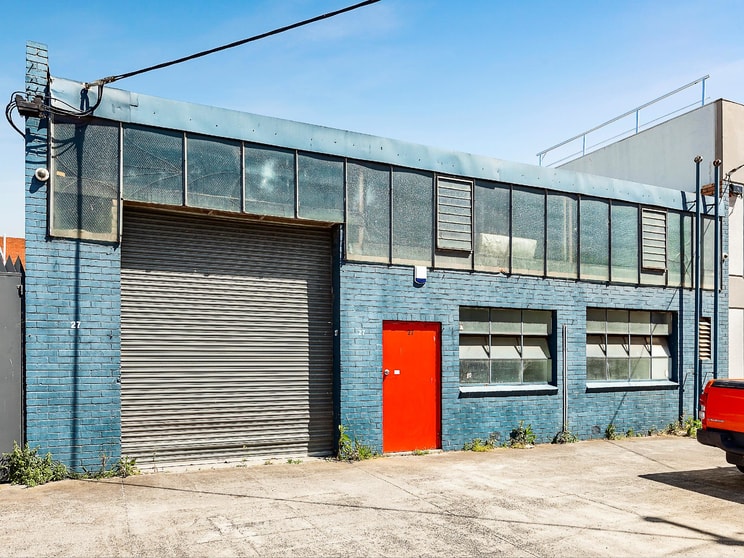 Click to view all images 27 Reserve Street Preston VIC 3072 - Image 1