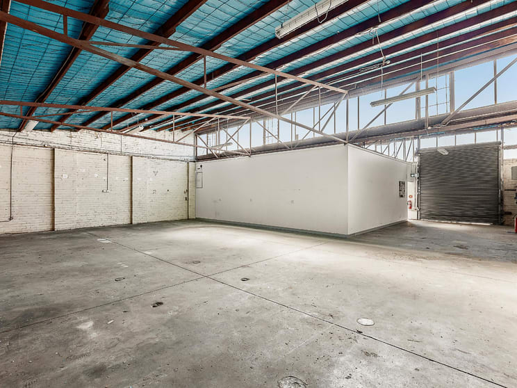 Click to view all images 27 Reserve Street Preston VIC 3072 - Image 3
