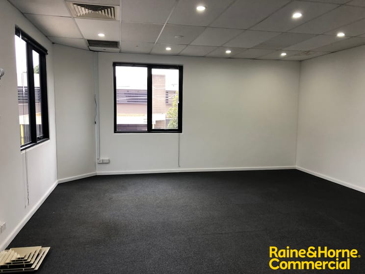 3/31-35 Chapel Street Marrickville NSW 2204 - Image 3