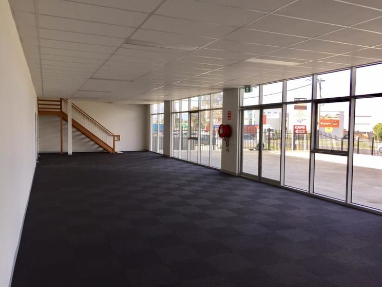 Click to view all images 2/94 Boundary Road Sunshine West VIC 3020 - Image 2