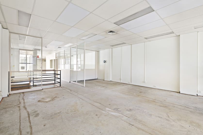 Click to view all images 24 Drummond Street Carlton North VIC 3054 - Image 2