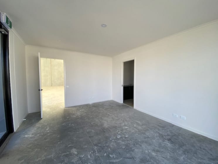 Click to view all images Unit 5/9A Abbotts Road Dandenong South VIC 3175 - Image 2