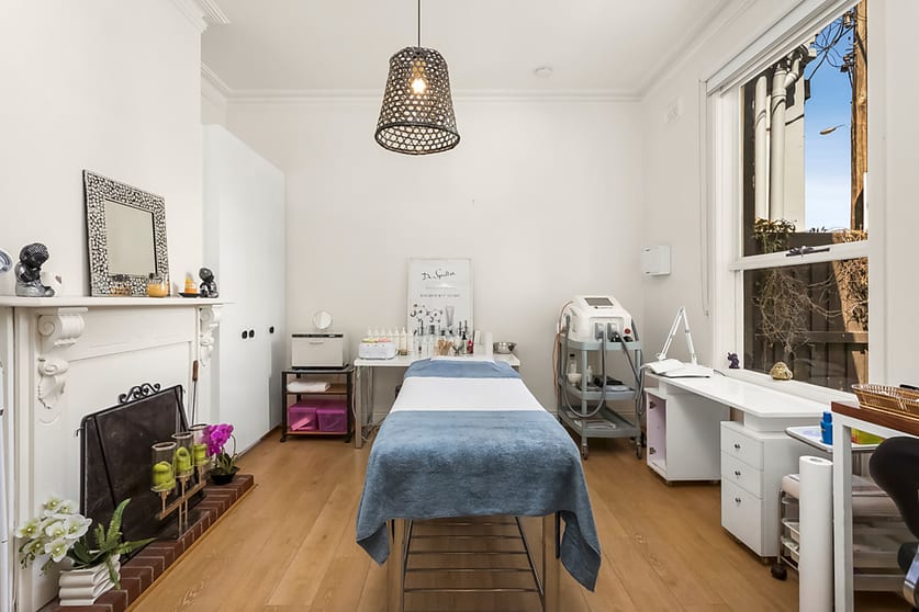 Click to view all images 2/457 Heidelberg Road Fairfield VIC 3078 - Image 2
