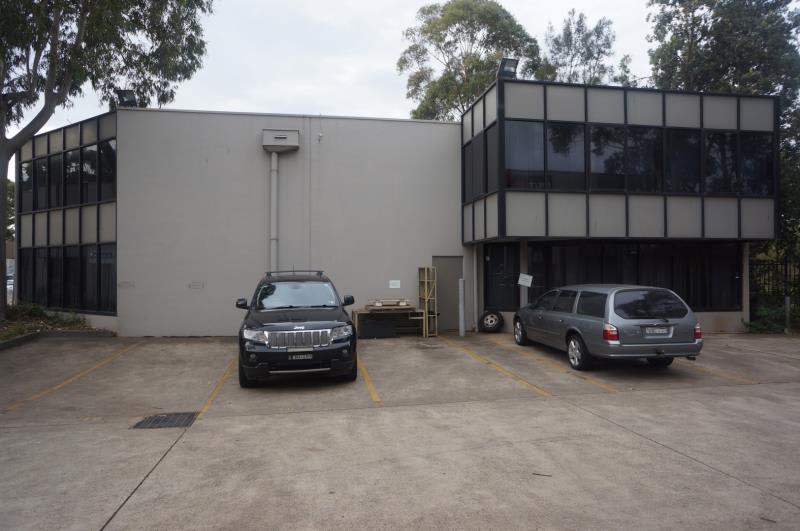 Click to view all images Unit 3/29 Helles Avenue Moorebank NSW 2170 - Image 2