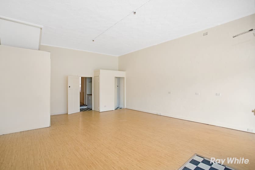Click to view all images 294 Waverley Road Malvern East VIC 3145 - Image 3