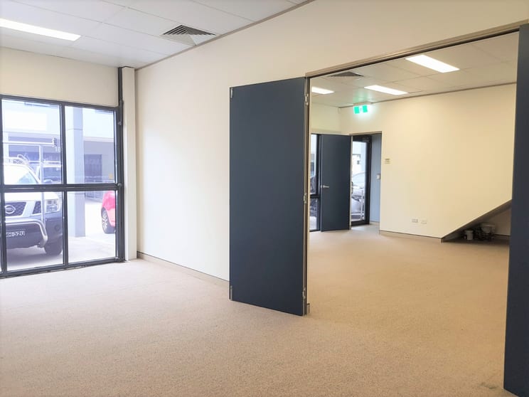 24/2-4 Chaplin Drive Lane Cove NSW 2066 - Image 2
