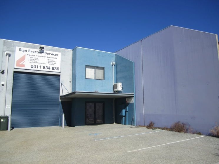Click to view all images 54 Boulder Road Malaga WA 6090 - Image 1