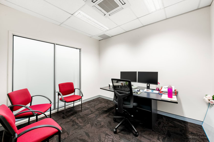 Click to view all images Suite 2B (Level 2)/580 Ruthven Street (James Cook Centre) Toowoomba City QLD 4350 - Image 2