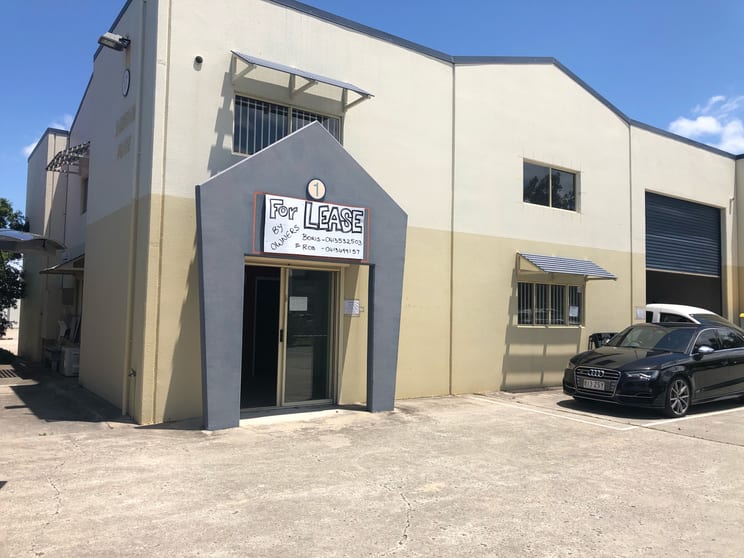 Click to view all images 1/17 Premier Circuit Warana QLD 4575 - Image 2