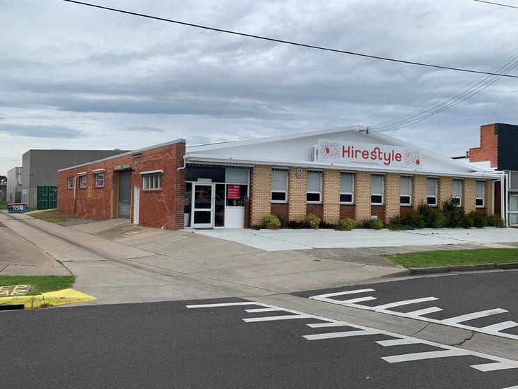 Click to view all images 8 Joyner Street Moorabbin VIC 3189 - Image 1