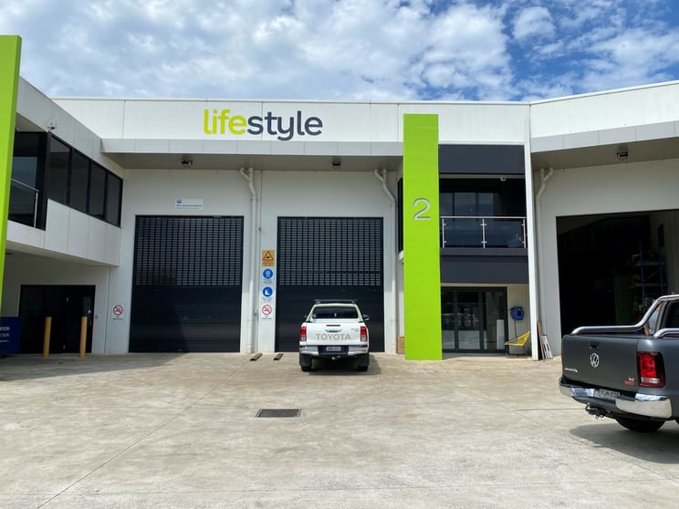 Click to view all images 2/8 Adventure Place Caringbah NSW 2229 - Image 1