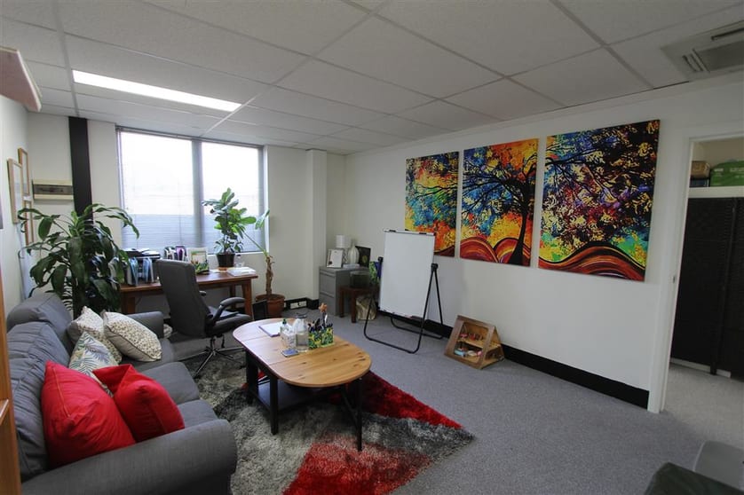 Click to view all images 6/11 Forest Road Hurstville NSW 2220 - Image 3
