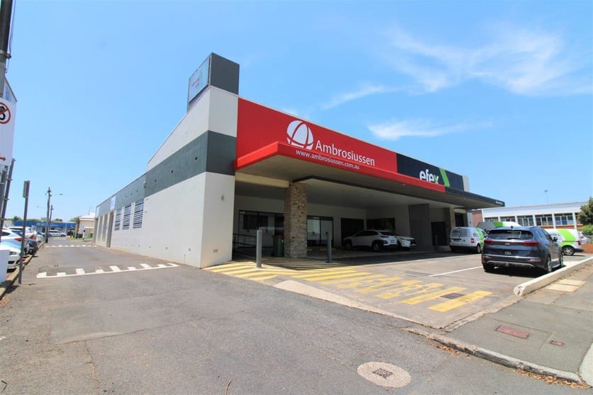 Click to view all images E/64 Annand Street Toowoomba City QLD 4350 - Image 2