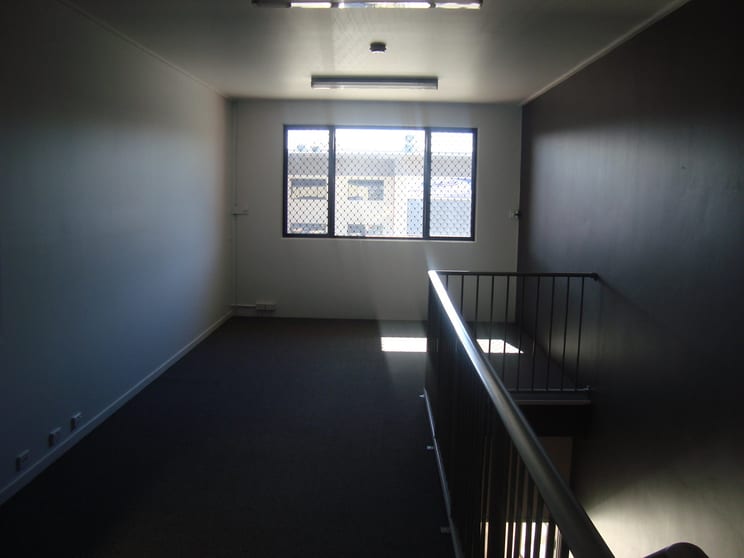Click to view all images 5/23-25 Skyreach Street Caboolture QLD 4510 - Image 3