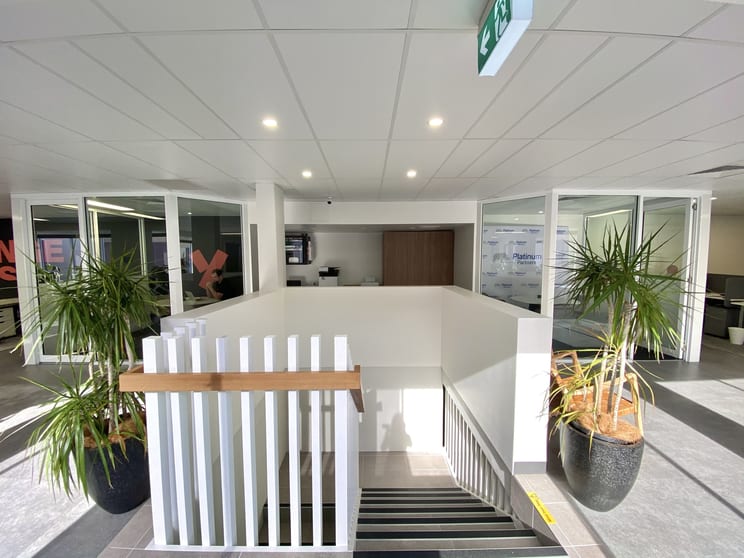 Click to view all images 3 Glenelg Avenue Mermaid Beach QLD 4218 - Image 2