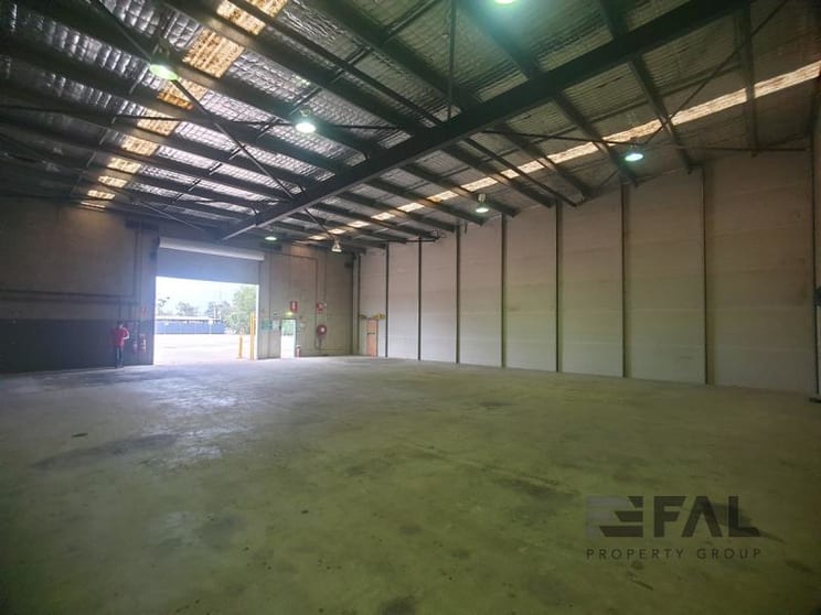 Click to view all images Lease/815 Boundary Road Coopers Plains QLD 4108 - Image 2