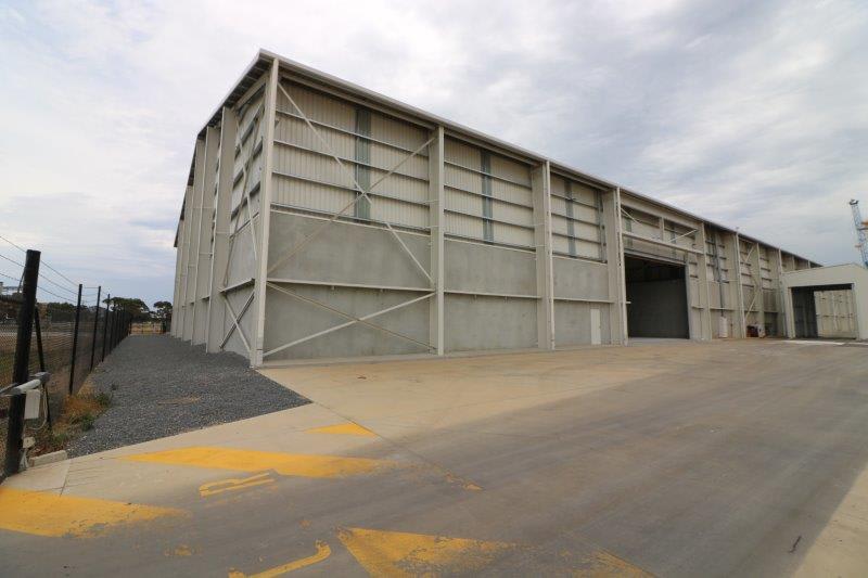 Click to view all images W/house 2/501 Ocean Steamers Road Port Adelaide SA 5015 - Image 1