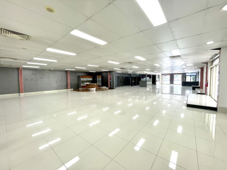 Click to view all images 577 Woodville Road Guildford NSW 2161 - Image 3