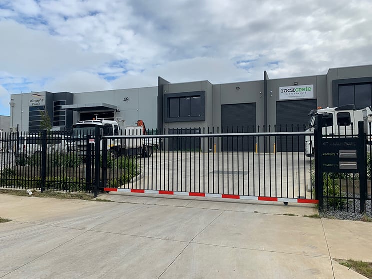 Click to view all images 1/47 Gwen Road Cranbourne West VIC 3977 - Image 2