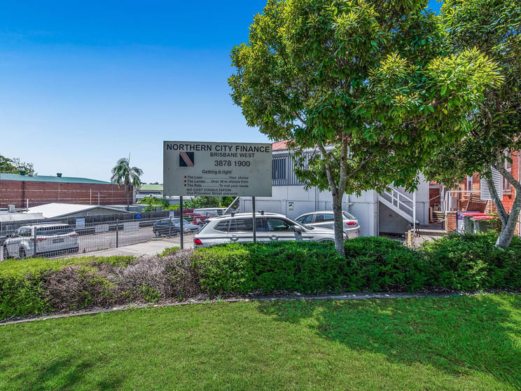 Click to view all images 7/2051 Moggill Road Kenmore QLD 4069 - Image 3