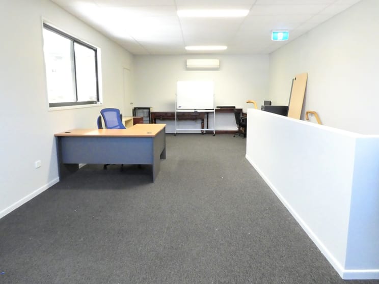 Click to view all images 8a/20-22 Ellerslie Road Meadowbrook QLD 4131 - Image 1