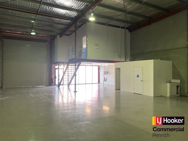 Click to view all images Penrith NSW 2750 - Image 3