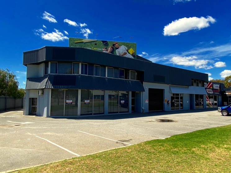 Click to view all images Unit 1, 9-13 Kewdale Road Welshpool WA 6106 - Image 1