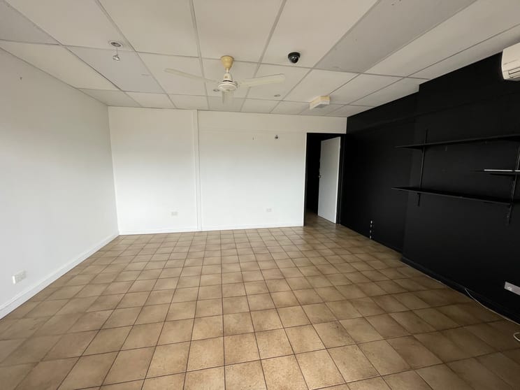 Click to view all images 2/28 French Street Pimlico QLD 4812 - Image 2