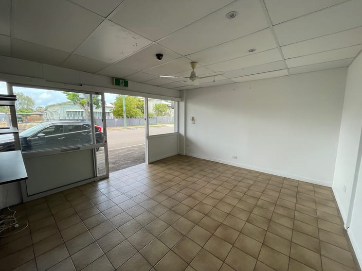 Click to view all images 2/28 French Street Pimlico QLD 4812 - Image 3