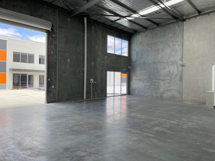 Click to view all images 5/3 Quartz Way Wangara WA 6065 - Image 3