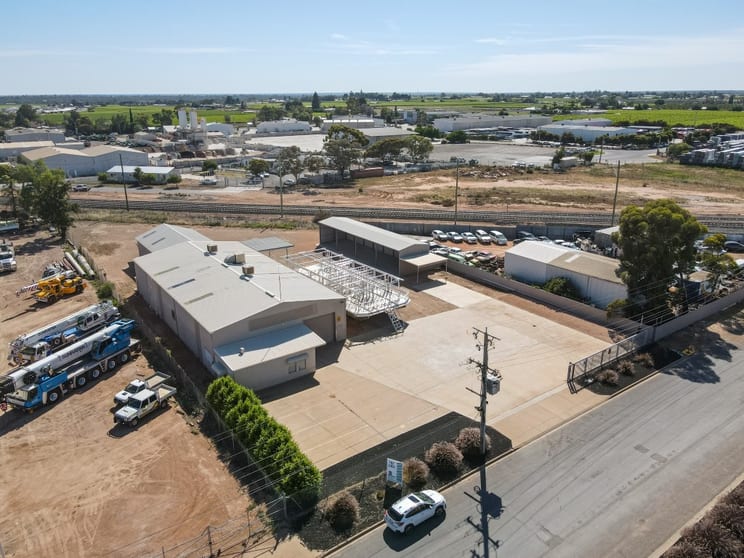 Click to view all images 22 Adams Street Mildura VIC 3500 - Image 1