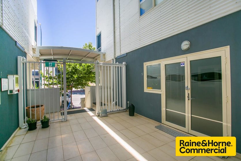 Click to view all images 5/10 Southport Street West Leederville WA 6007 - Image 3