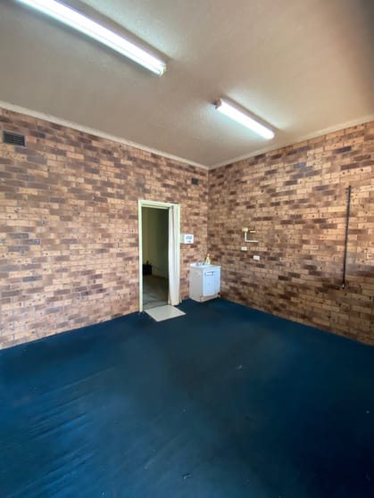 Click to view all images 1/27 Bridge Street Coniston NSW 2500 - Image 3