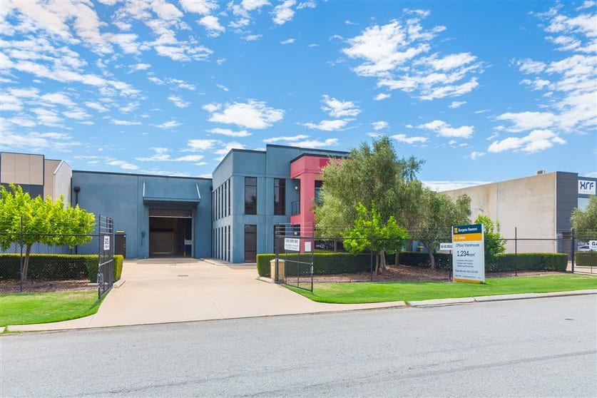 Click to view all images 63-65 Boulder Road Malaga WA 6090 - Image 1