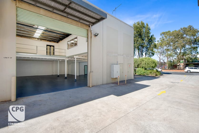 Click to view all images Unit 17/22-30 Northumberland Road Caringbah NSW 2229 - Image 3