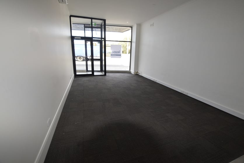 Click to view all images 477 Plenty Road Preston VIC 3072 - Image 3